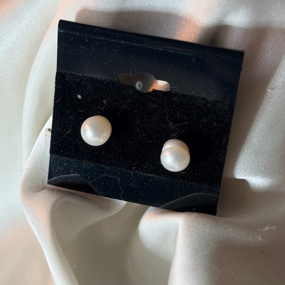 White Pearl Earrings